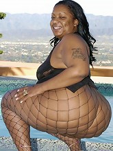 Huge Big Girls Loves to fuck